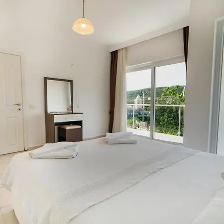 Valley 6, 4 Bedroom, Private Arge Pool, Near Aquapark ヴィラ フェティエ