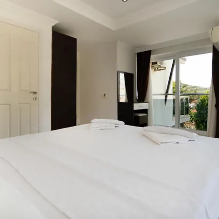 Valley 6, 4 Bedroom, Private Arge Pool, Near Aquapark フェティエ