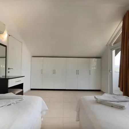 Valley 6, 4 Bedroom, Private Arge Pool, Near Aquapark フェティエ