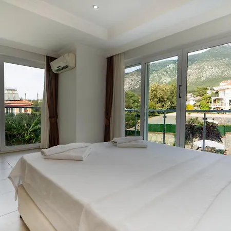Valley 6, 4 Bedroom, Private Arge Pool, Near Aquapark Fethiye