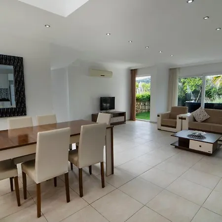 Valley 6, 4 Bedroom, Private Arge Pool, Near Aquapark Fethiye